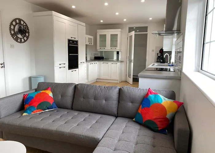 Daline House Клонакилти